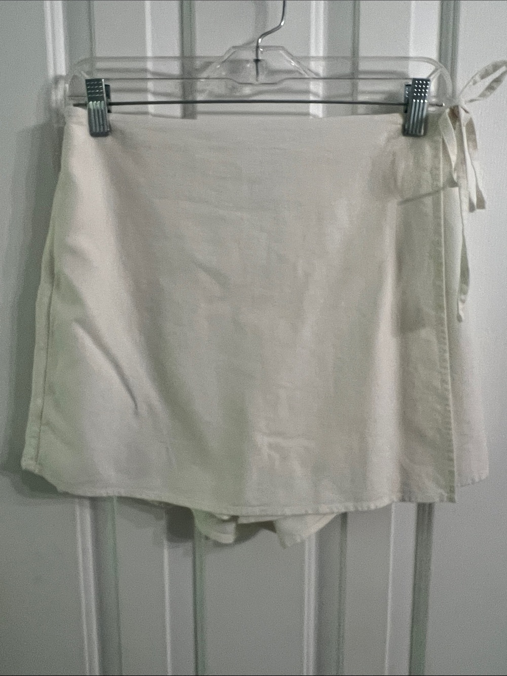 Old Navy Cream Wrap Skort